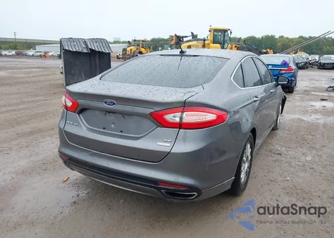 2013 Ford Fusion Se z USA, uszkodzony, nr VIN 3FA6P0H95DR220058